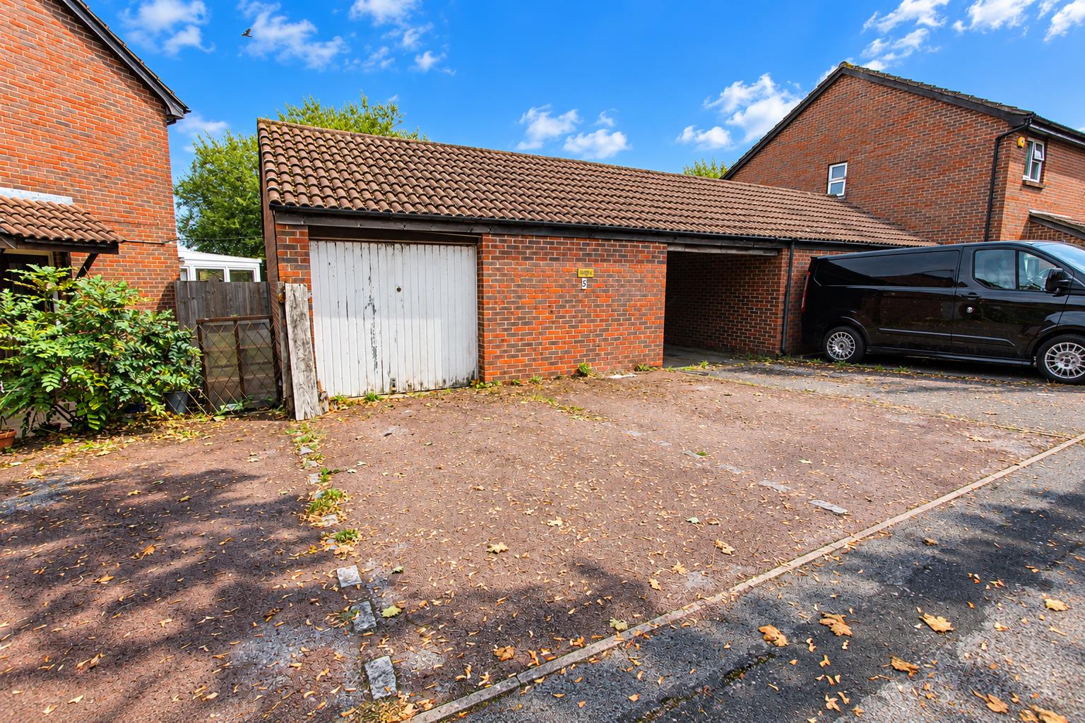 Rheingold Way, Wallington
